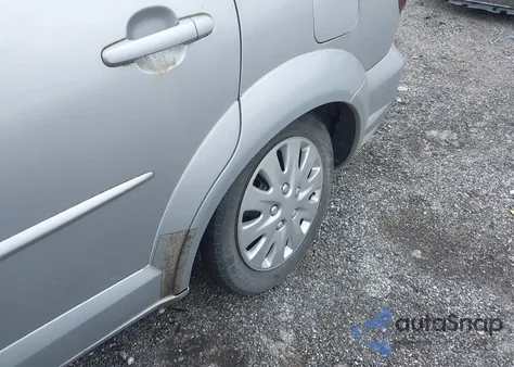 2005 Pontiac Vibe from USA, damaged, VIN 5Y2SL63825Z433410